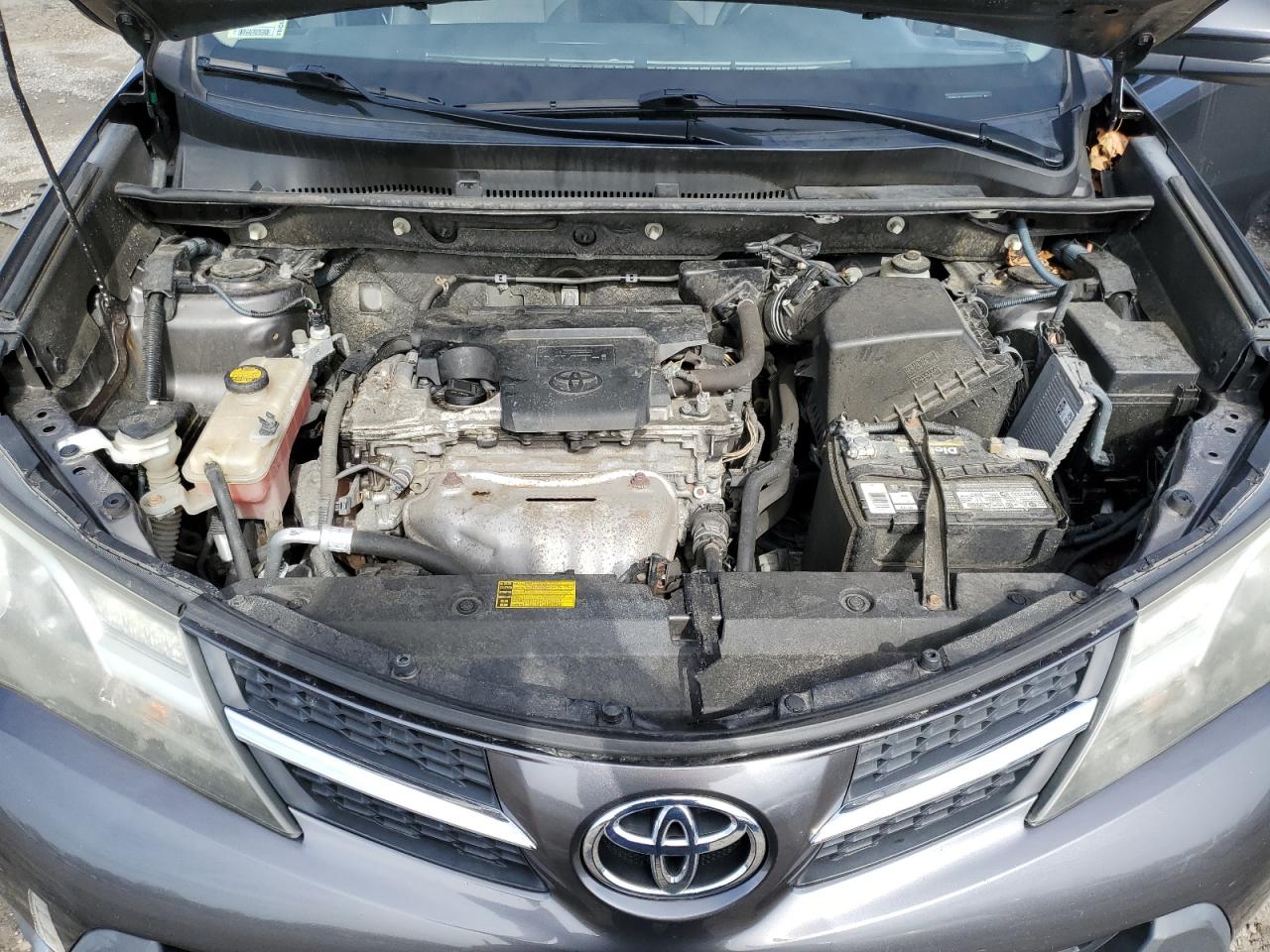 2013 Toyota RAV 4 - Image 12