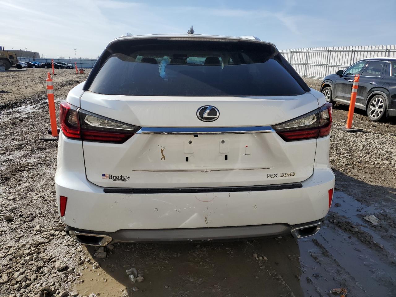 2017 Lexus RX - Image 6