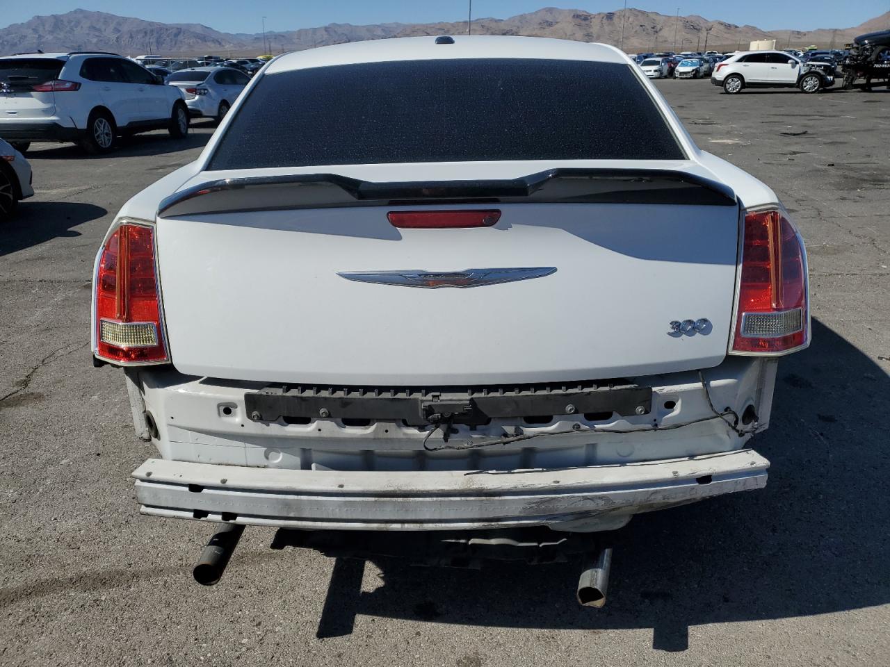 2013 Chrysler 300 - Image 6