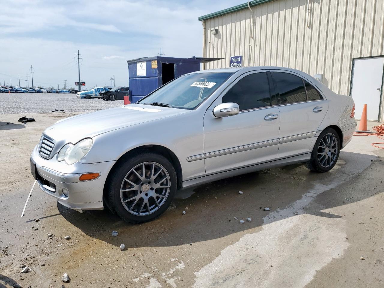2005 Mercedes-Benz C 320 zu verkaufen in Haslet, TX - Side