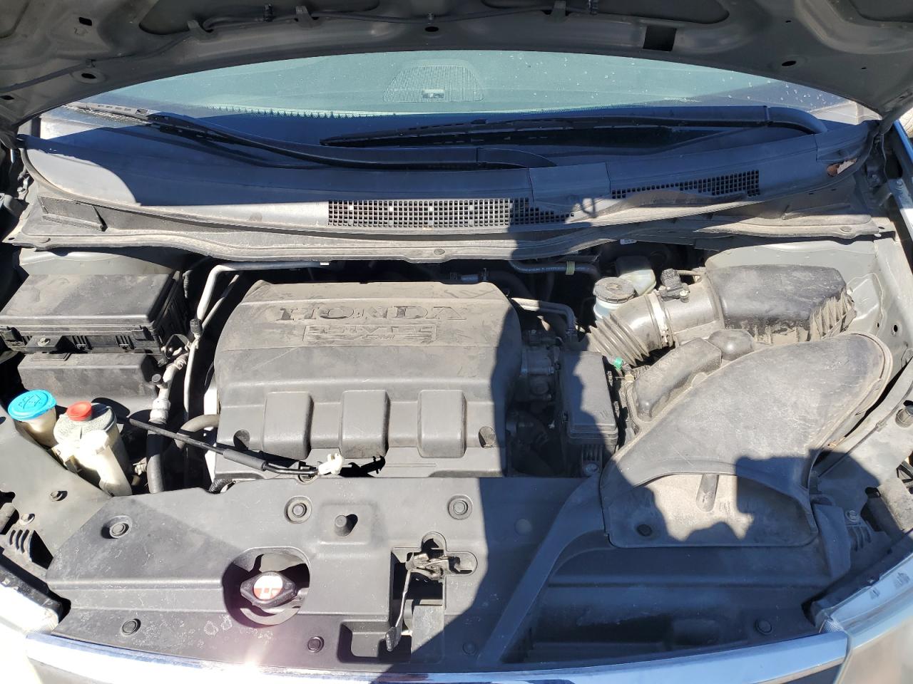 2011 Honda Odyssey - Image 12
