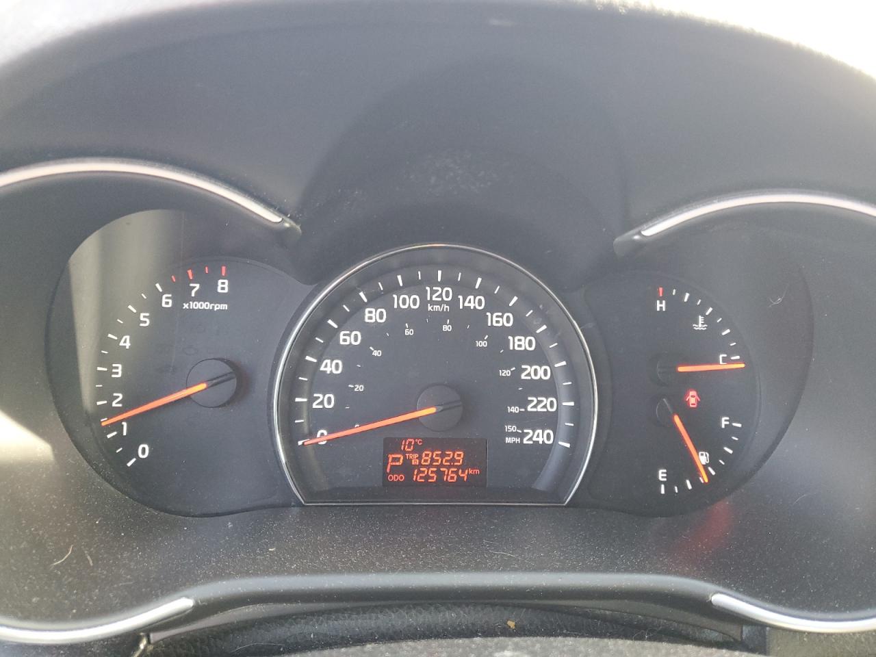 2014 Kia Sorento - Image 9