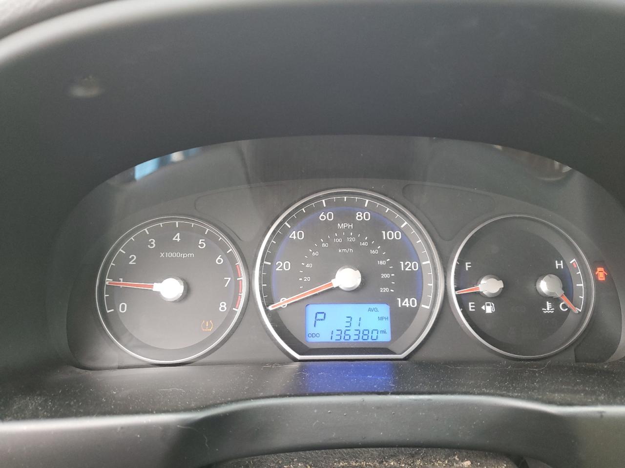 2010 Hyundai Santa Fe - Image 9