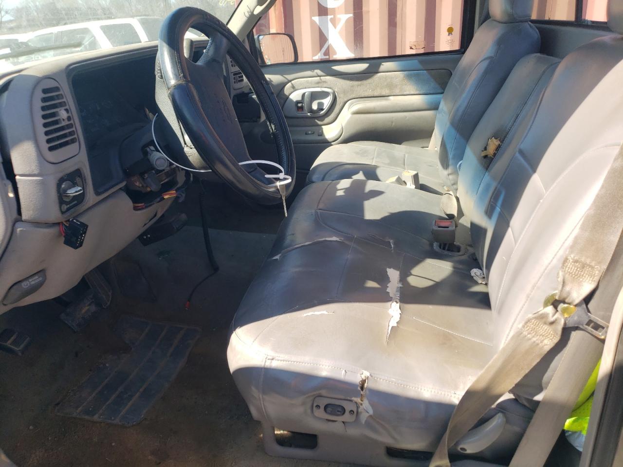 1998 GMC Sierra K2500 VIN: 1GTGK24R4WZ551100 Lot: 63021595