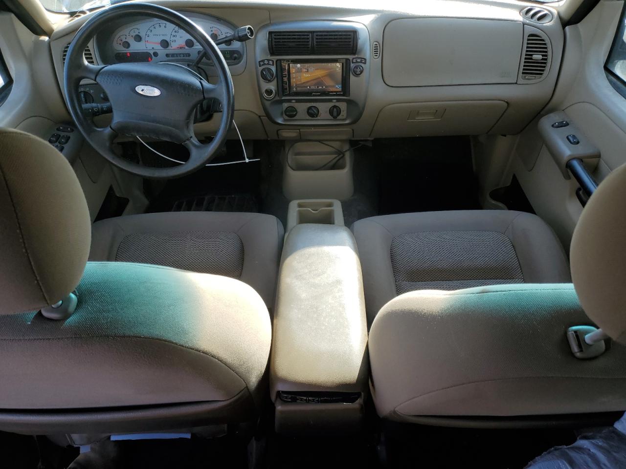 2005 Ford Explorer - Image 8