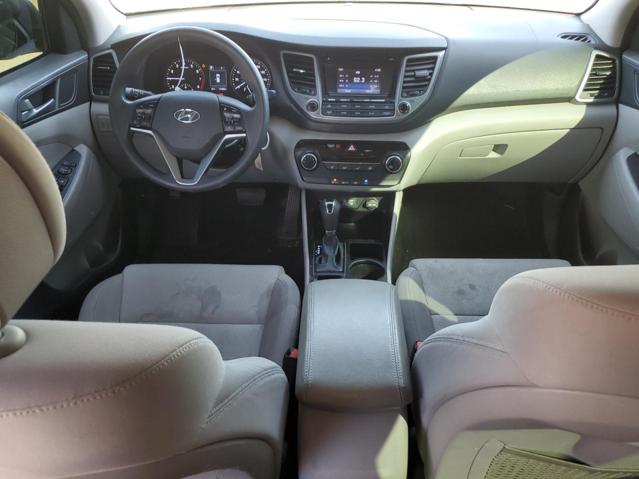 2016 Hyundai Tucson - Image 8