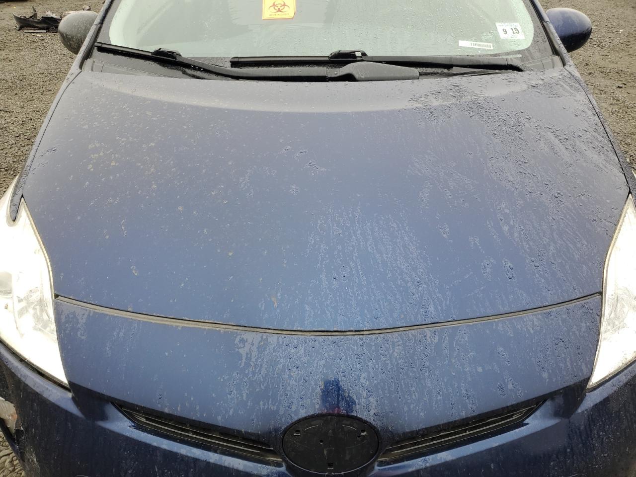 2014 Toyota Prius - Image 11