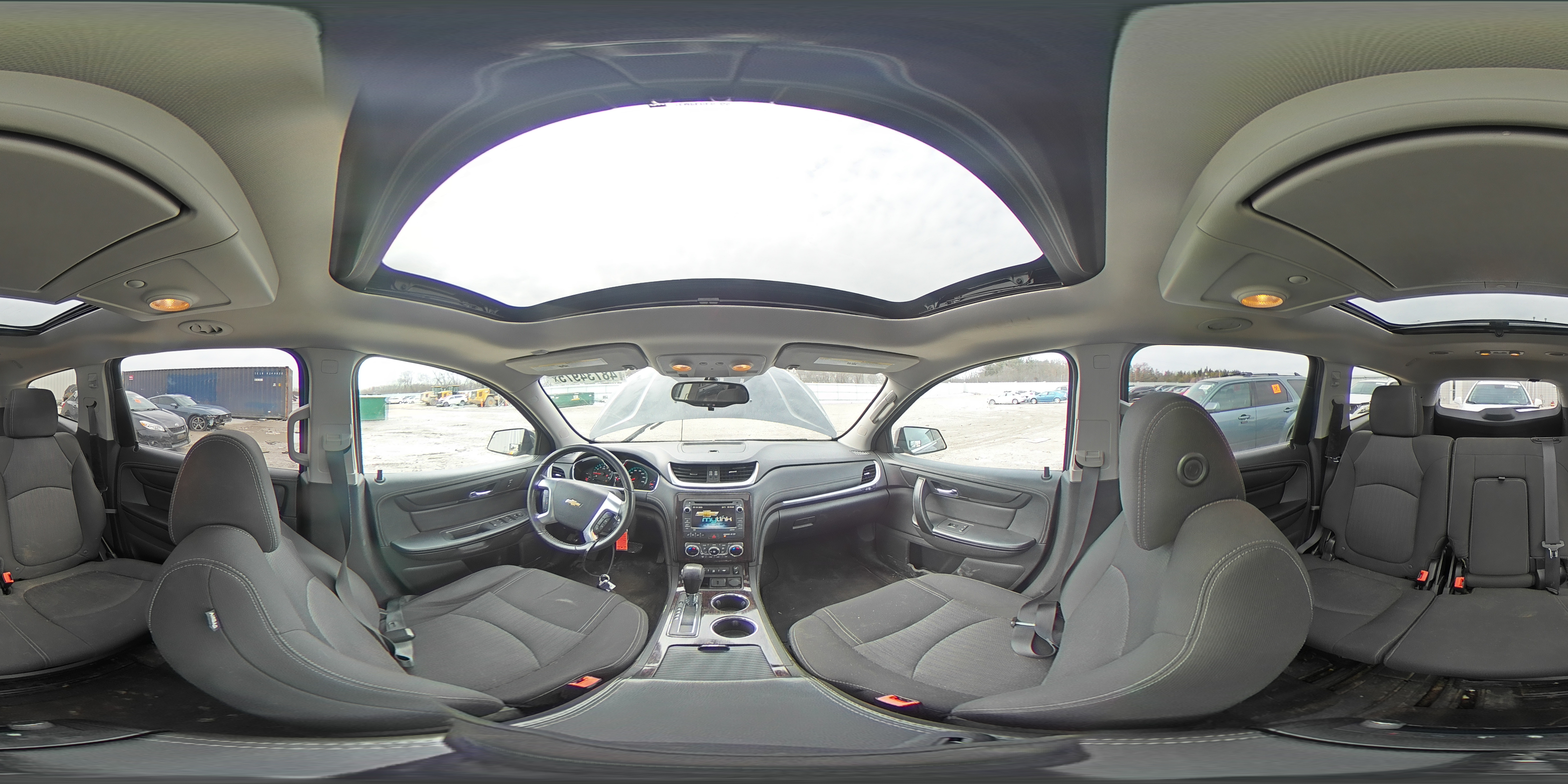 2016 Chevrolet Traverse - Image 15