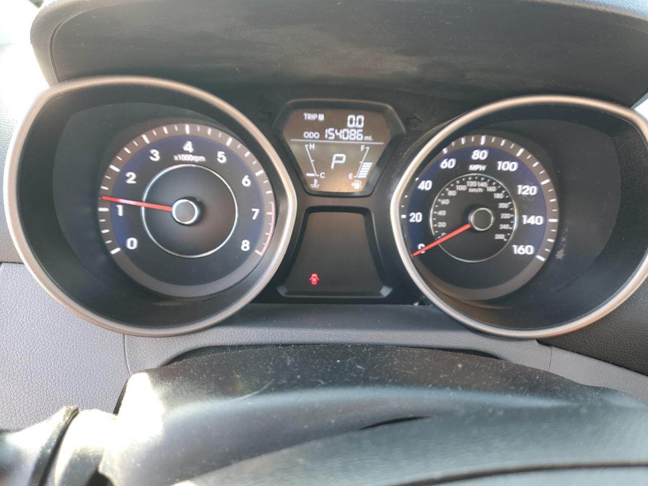2013 Hyundai Elantra - Image 9