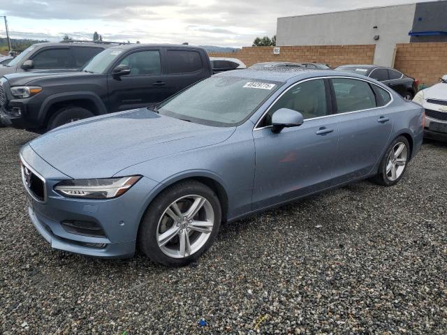 2018 Volvo S90 T5 Momentum
