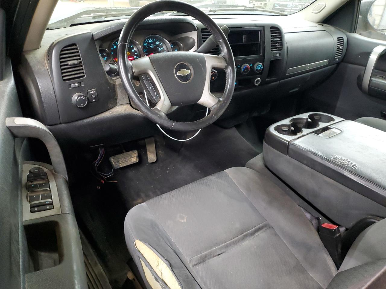 2009 Chevrolet Silverado - Image 8