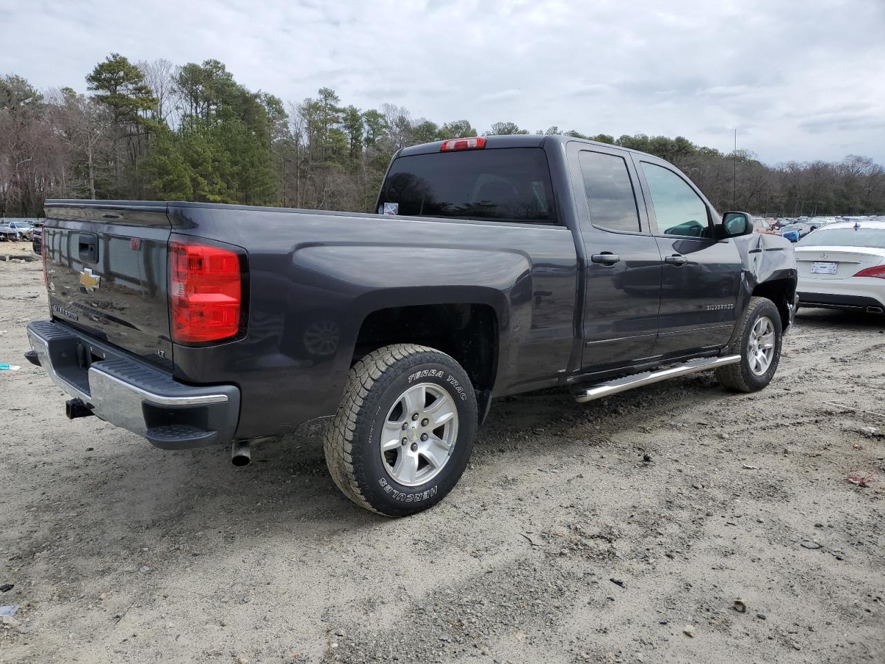 2015 Chevrolet Silverado - Image 3