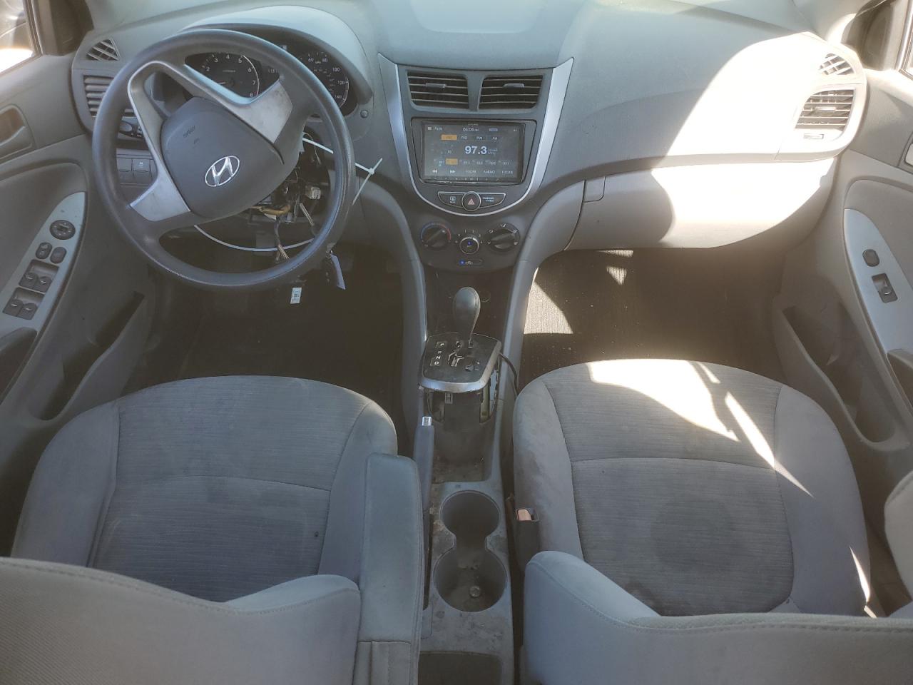 2016 Hyundai Accent - Image 8