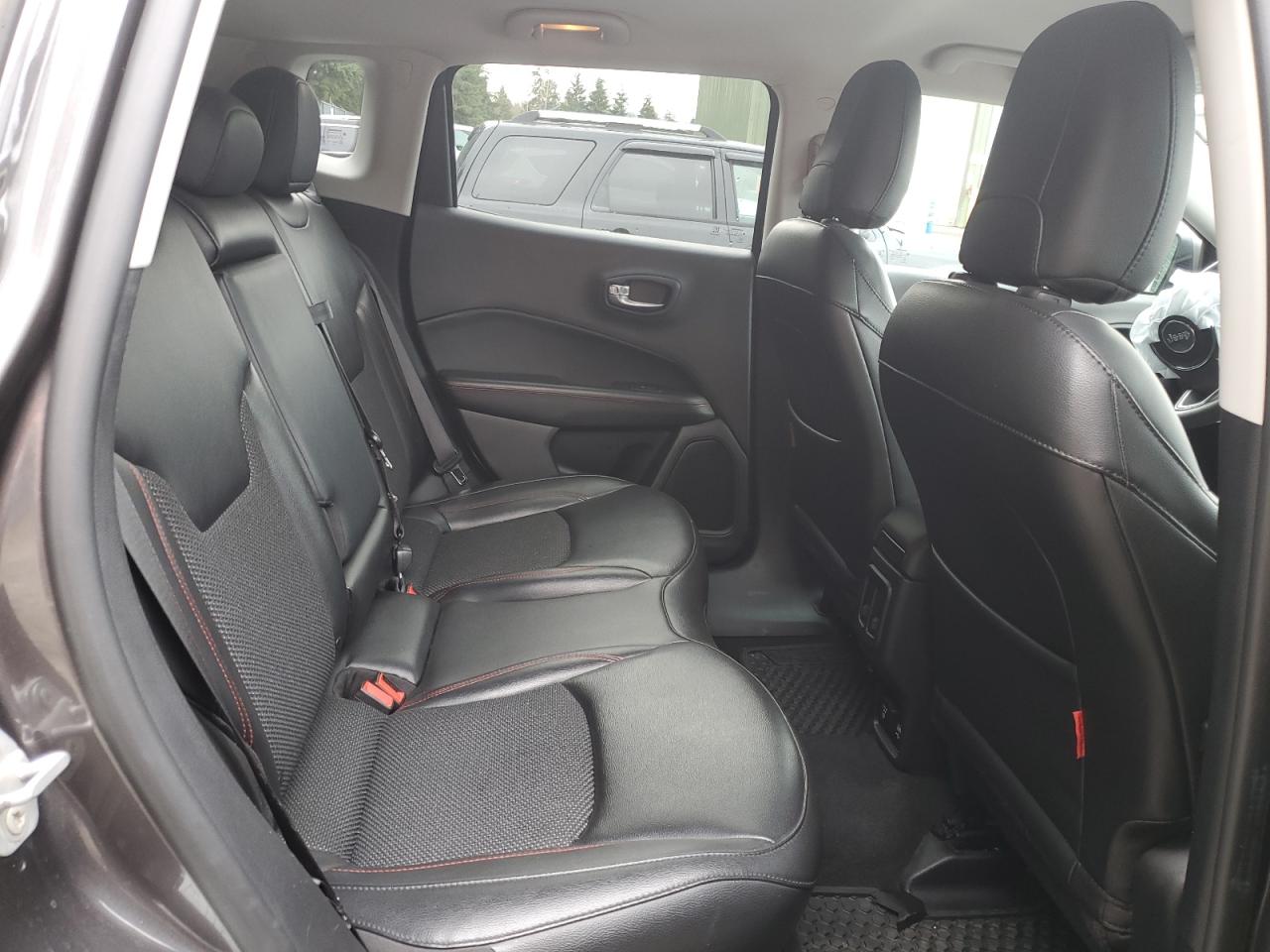 2021 Jeep Compass - Image 11