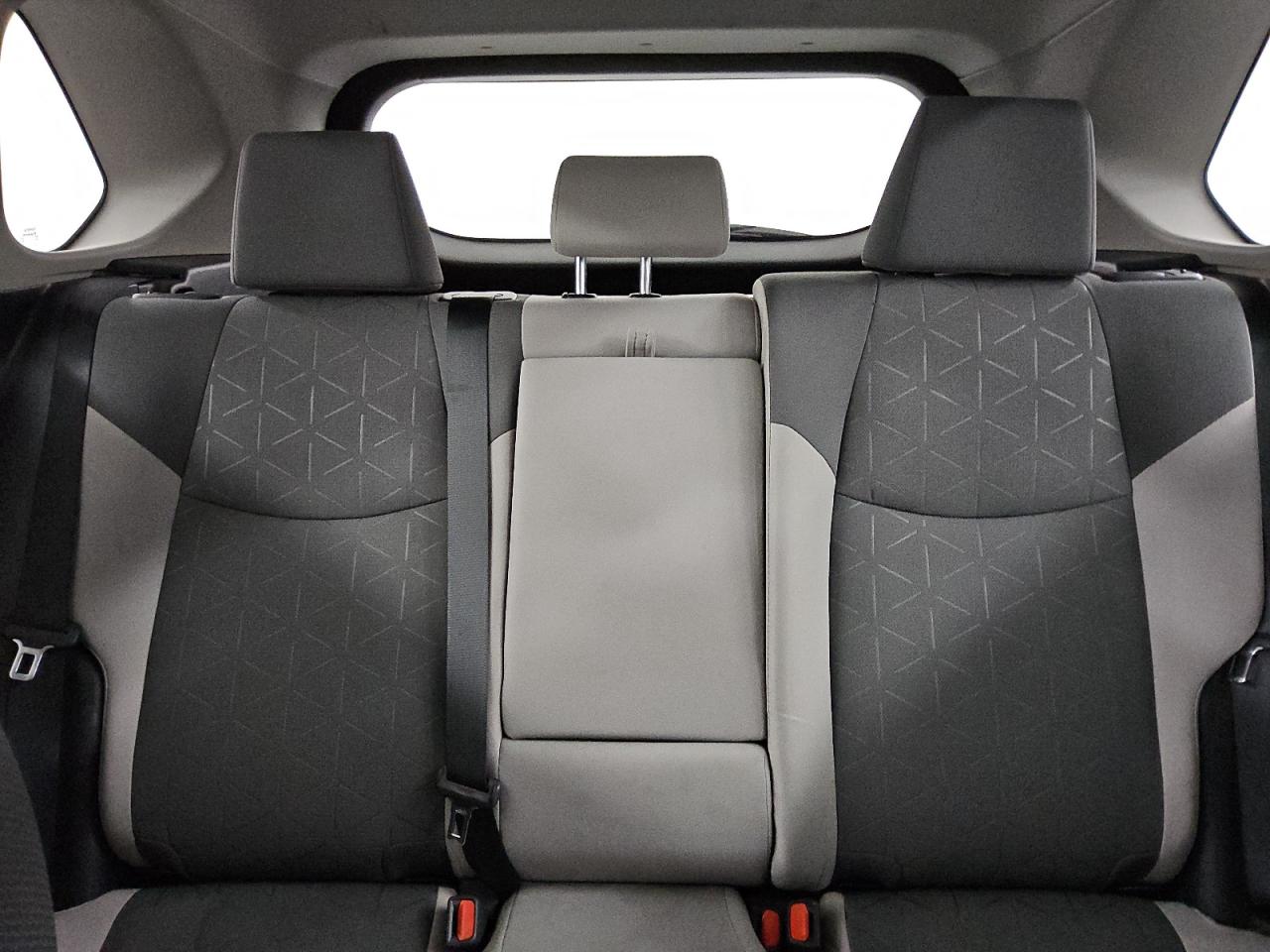 2021 Toyota RAV 4 - Image 10