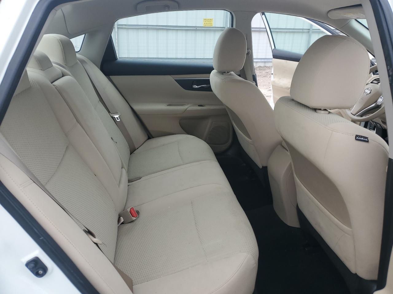 2015 Nissan Altima - Image 10