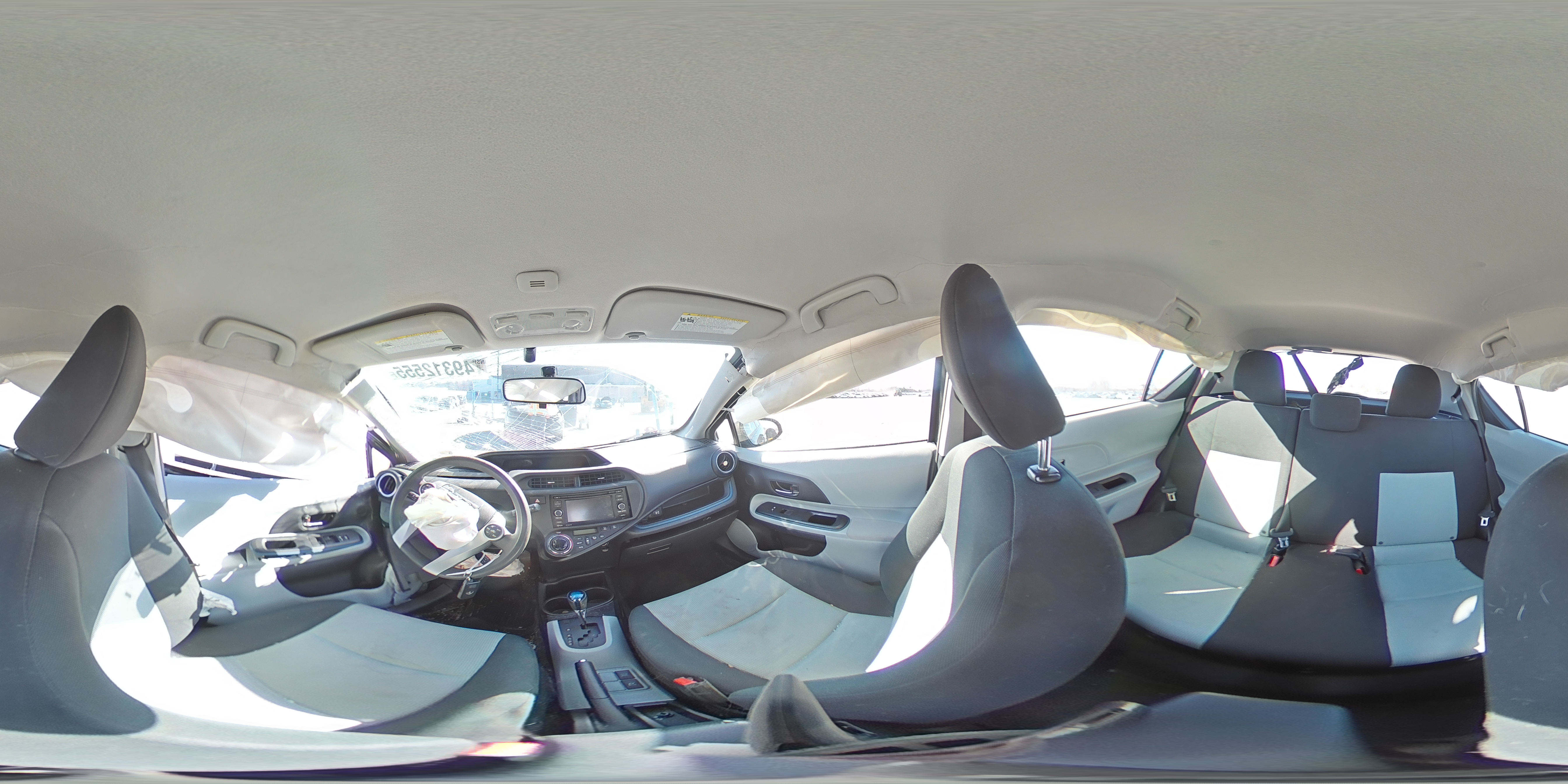 2013 Toyota Prius C VIN: JTDKDTB3XD1539909 Lot: 49312555