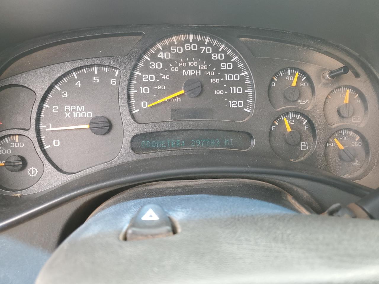 2005 GMC Sierra - Image 9