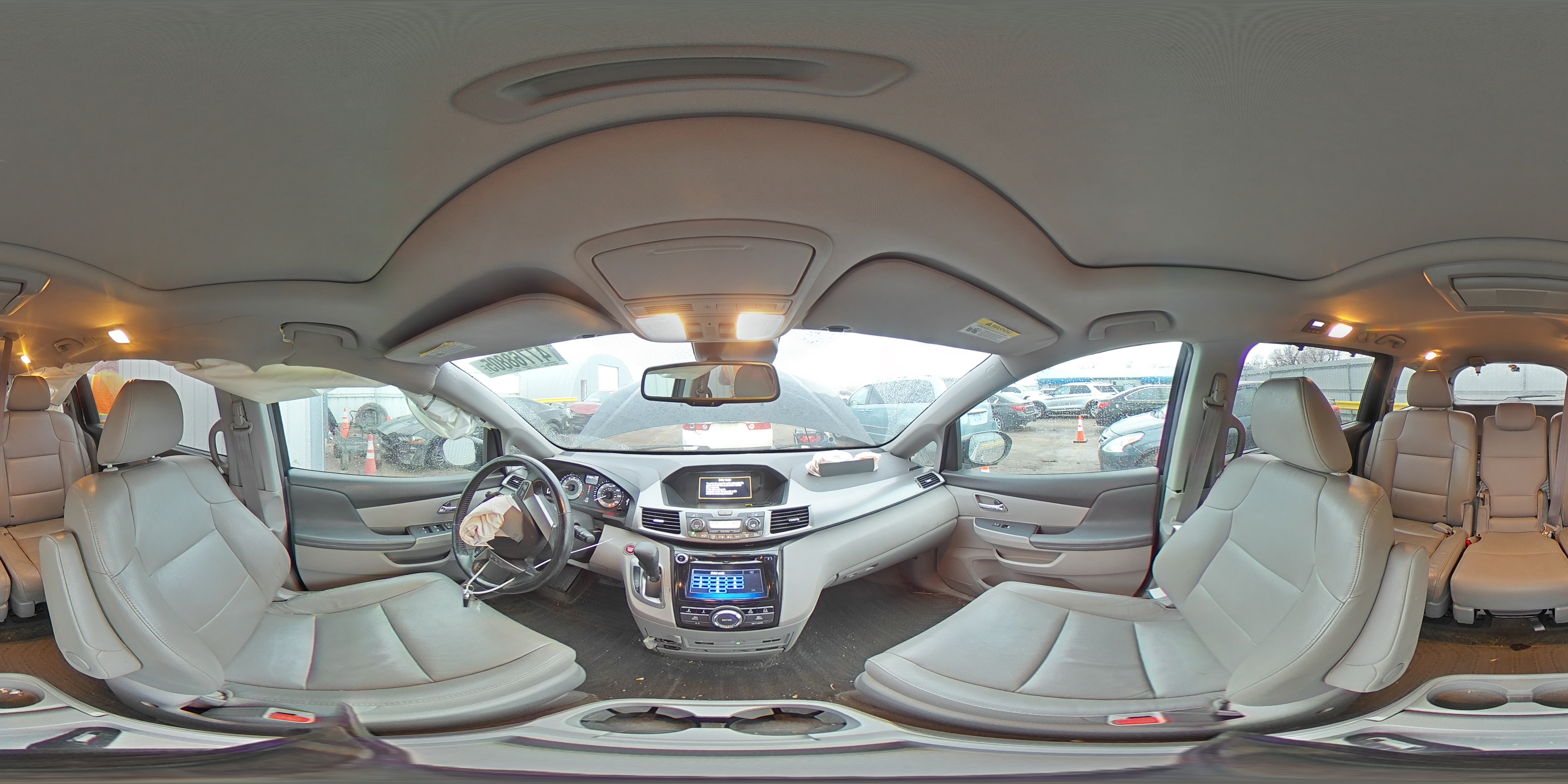 2016 Honda Odyssey - Image 14