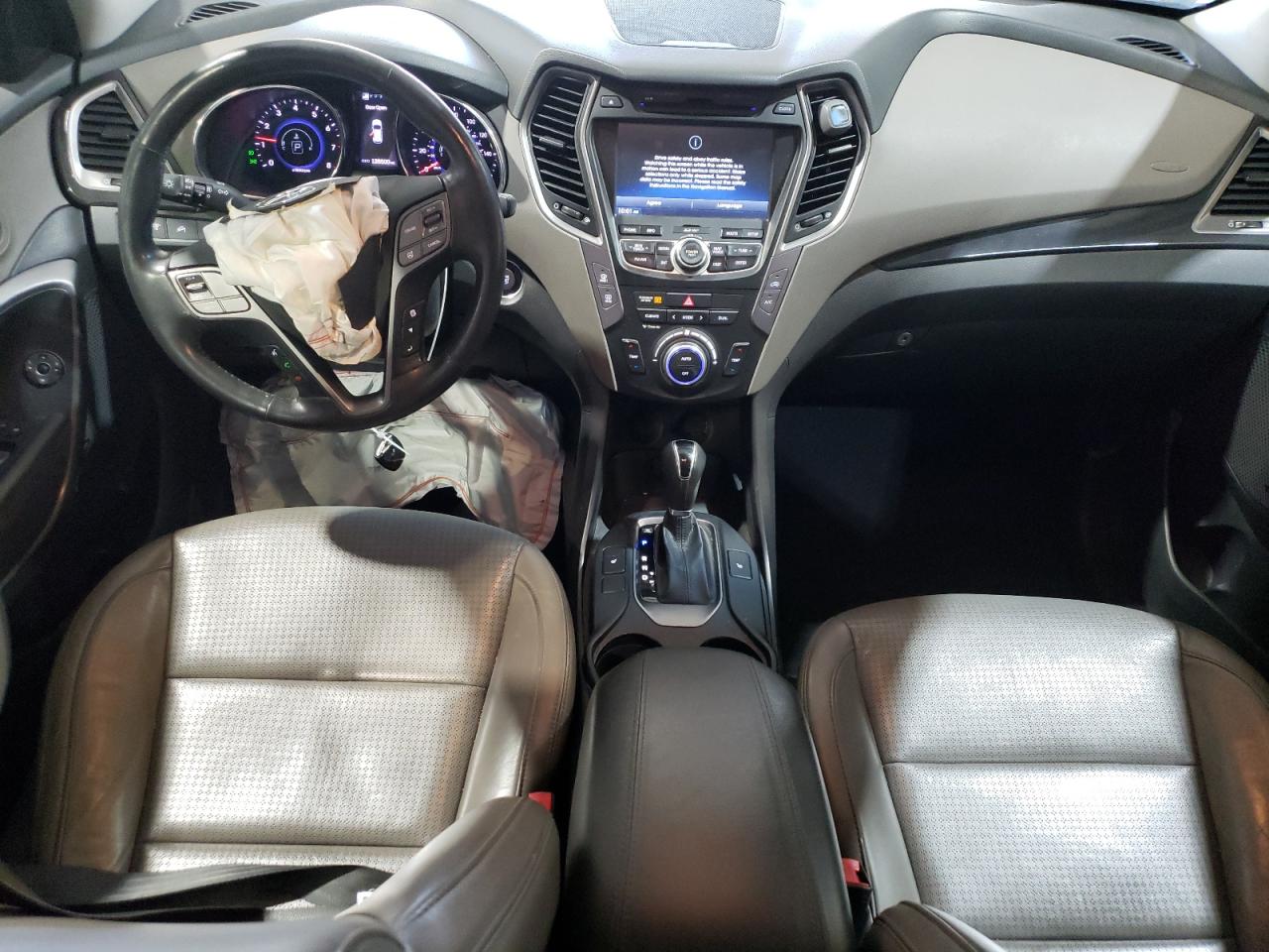 2013 Hyundai Santa Fe - Image 8