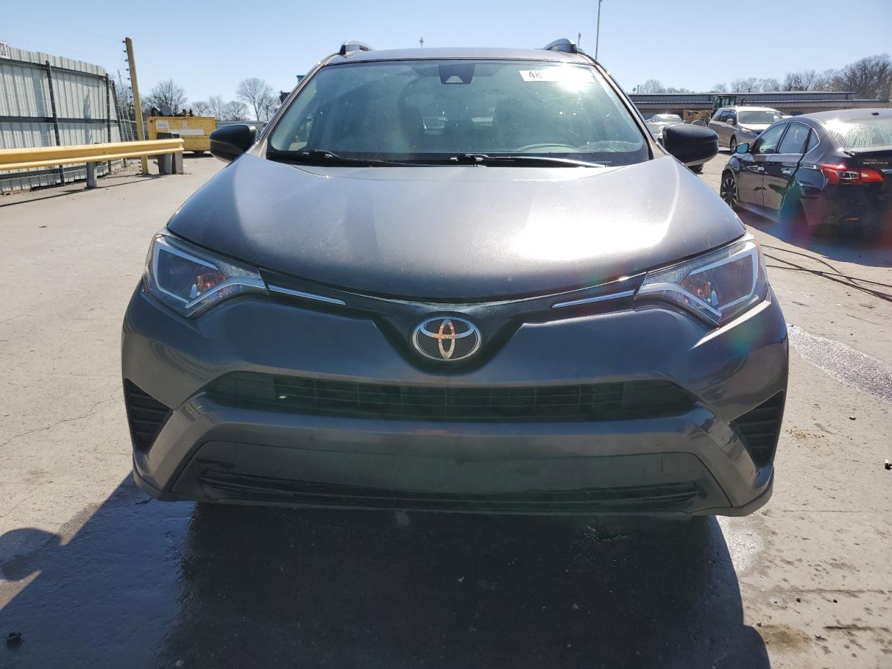 2018 Toyota RAV 4 - Image 5