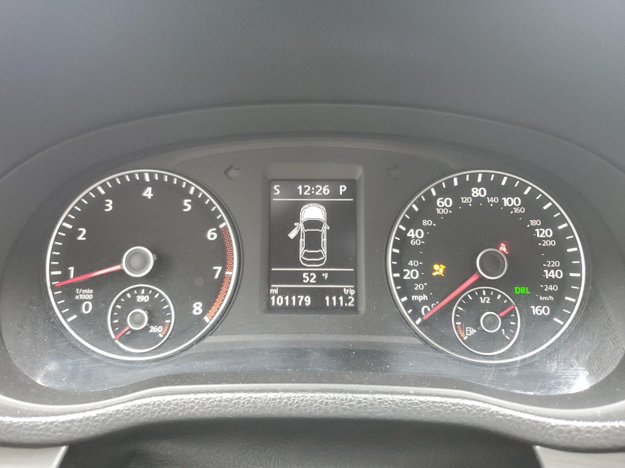 2014 Volkswagen Passat - Image 9