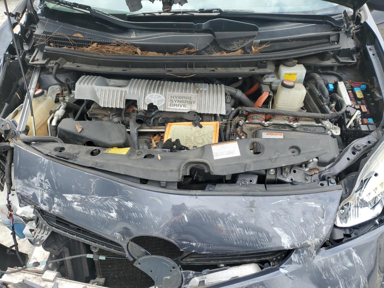 2015 Toyota Prius - Image 13
