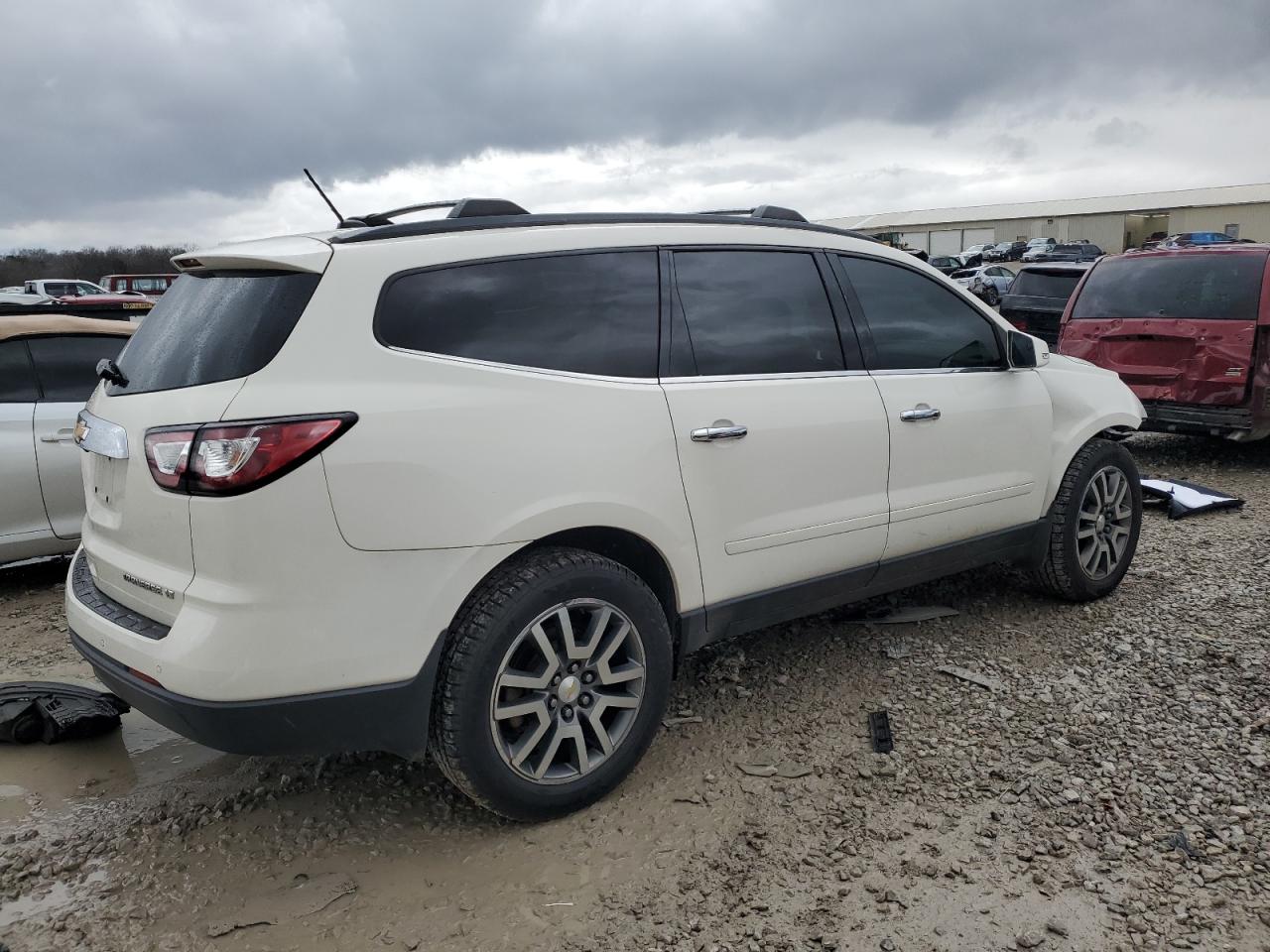 2014 Chevrolet Traverse - Image 3