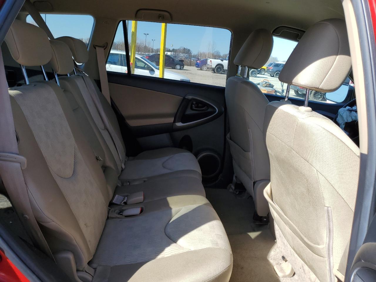 2010 Toyota RAV 4 - Image 11