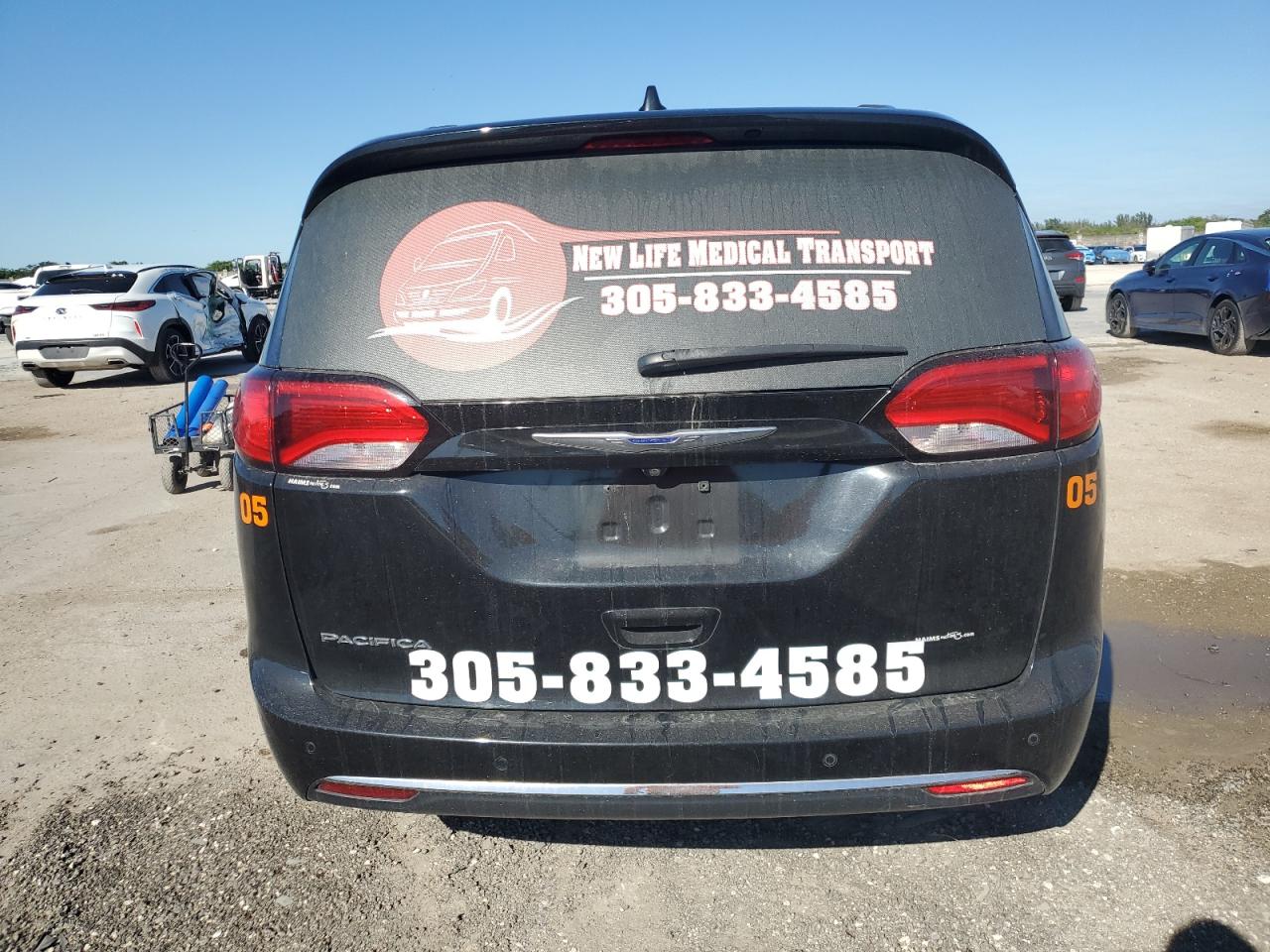 2019 Chrysler Pacifica - Image 6