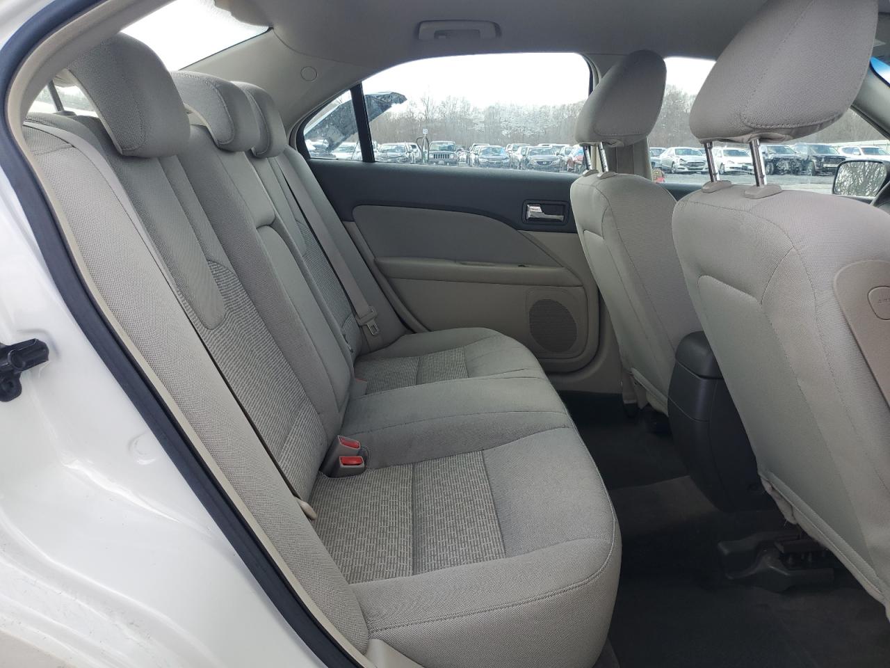 2010 Ford Fusion - Image 10