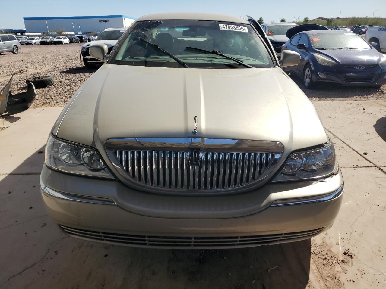 2009 Lincoln Town Car - Image 5