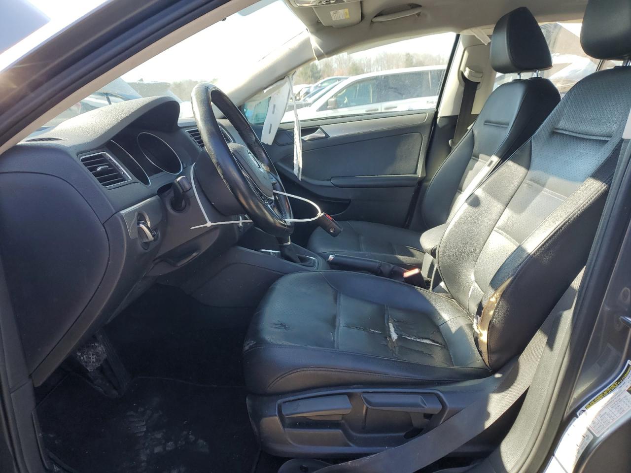 2015 Volkswagen Jetta - Image 7