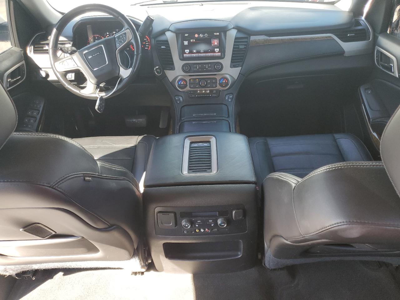 2015 GMC Yukon - Image 8