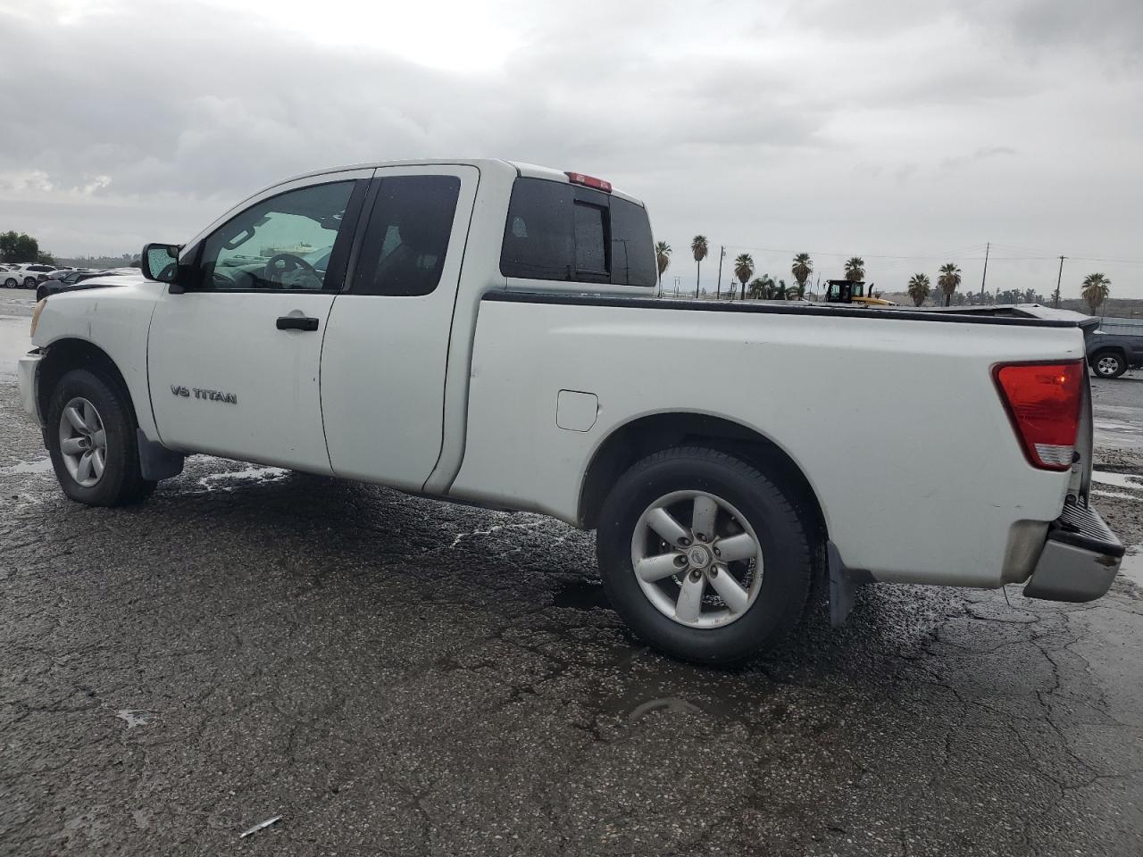 2013 Nissan Titan - Image 2