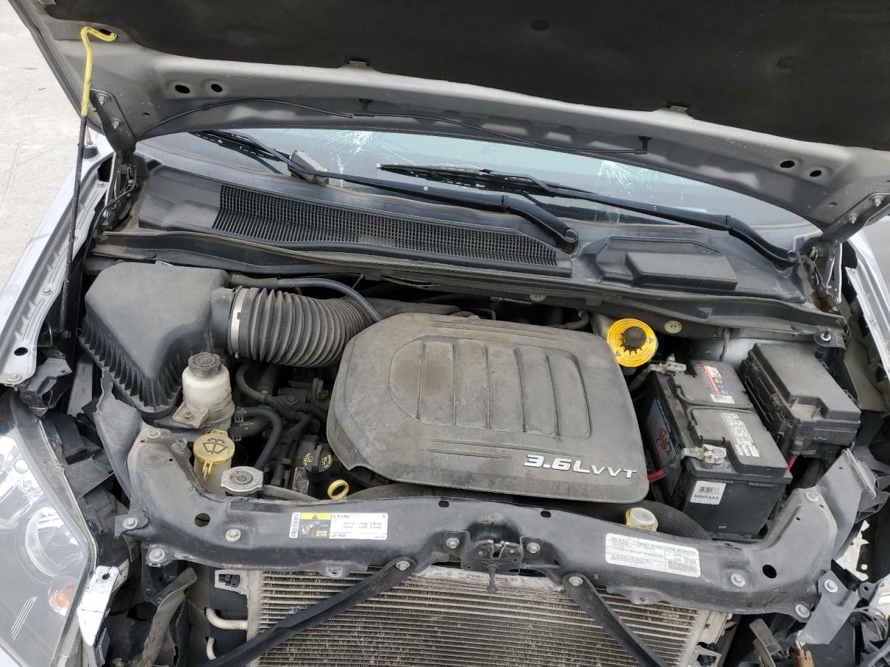 2018 Dodge Caravan - Image 13