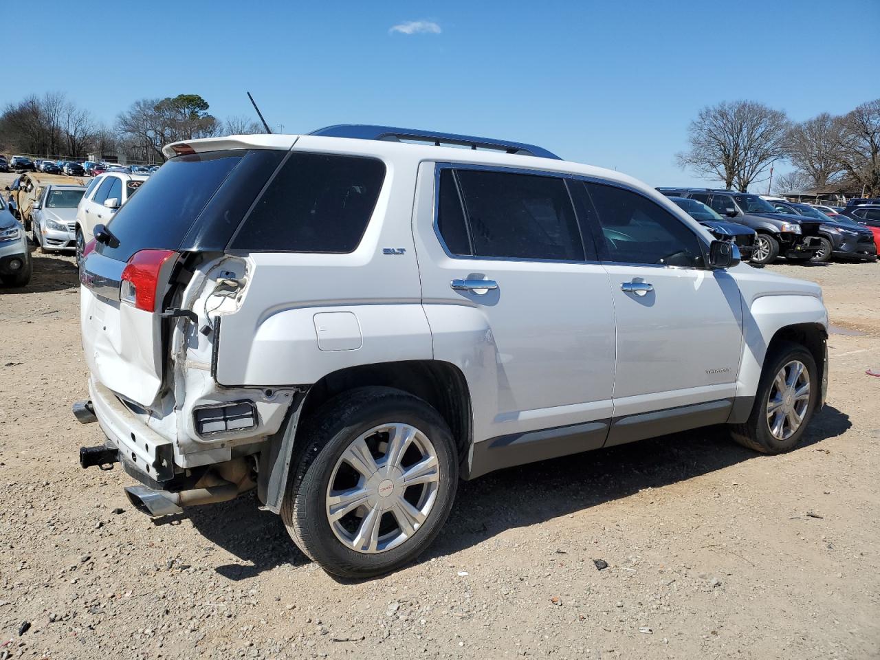 2016 GMC Terrain - Image 3