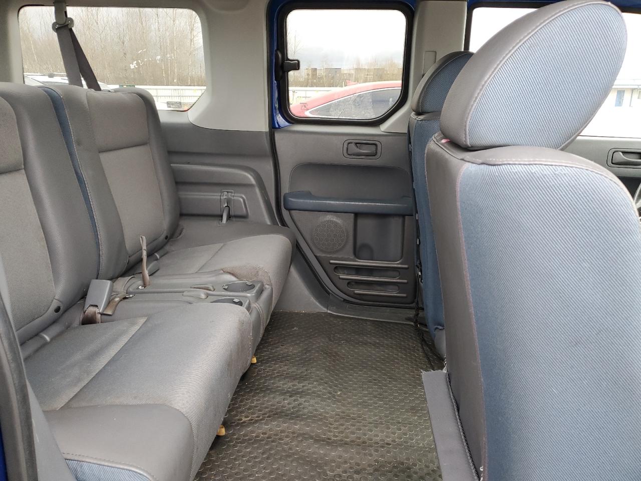 2004 Honda Element - Image 12