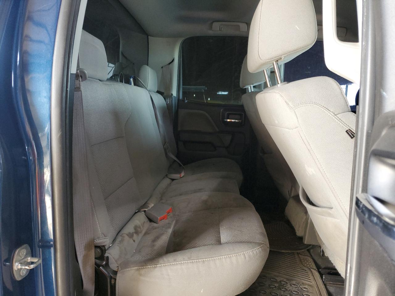 2016 Chevrolet Silverado - Image 10