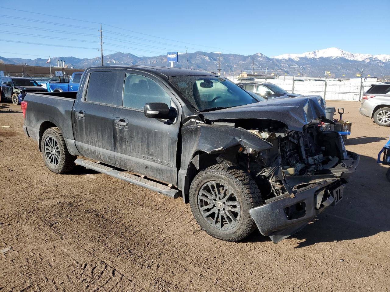 2019 Nissan Titan - Image 4