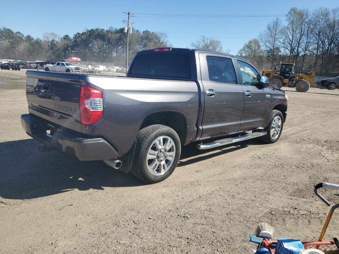 2015 Toyota Tundra - Image 3