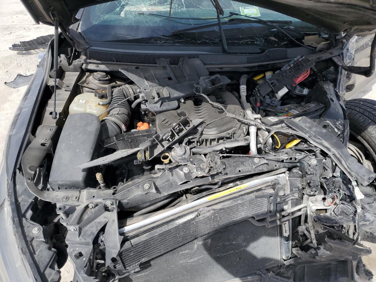 2015 Chrysler 200 - Image 12