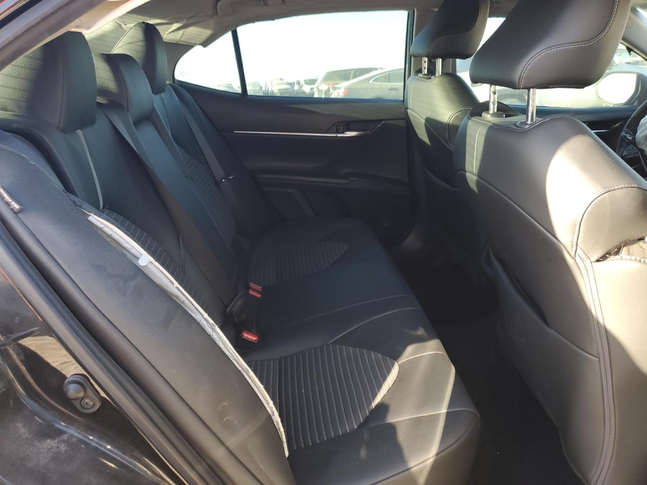 2022 Toyota Camry - Image 10