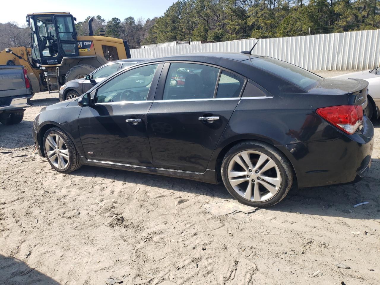 2014 Chevrolet Cruze - Image 2
