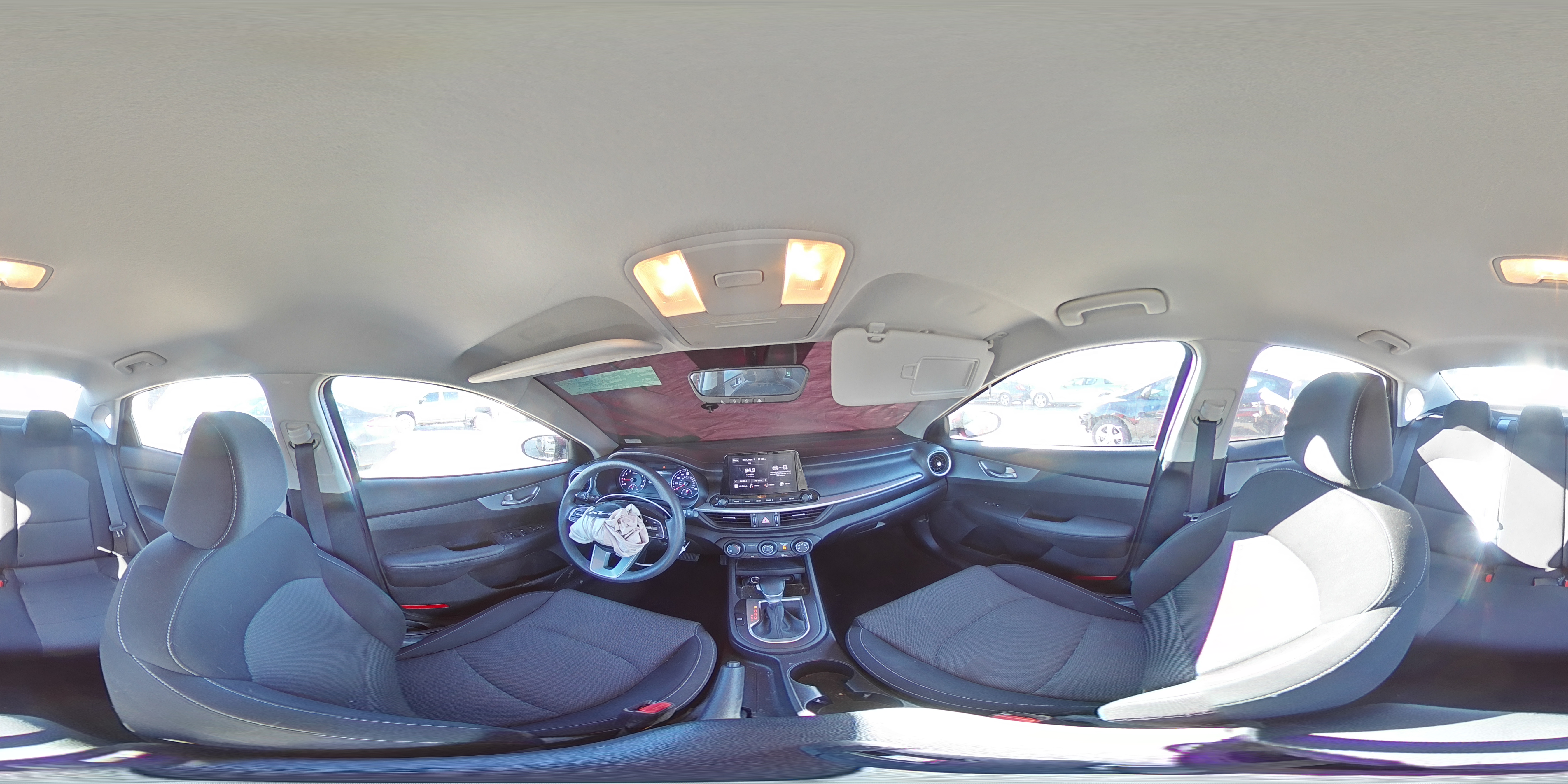 2023 Kia Forte - Image 12