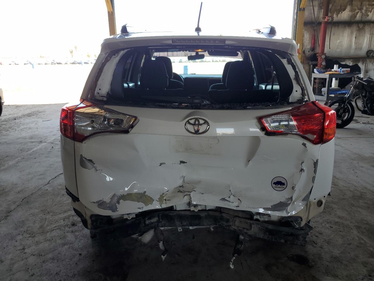 2014 Toyota RAV 4 - Image 6