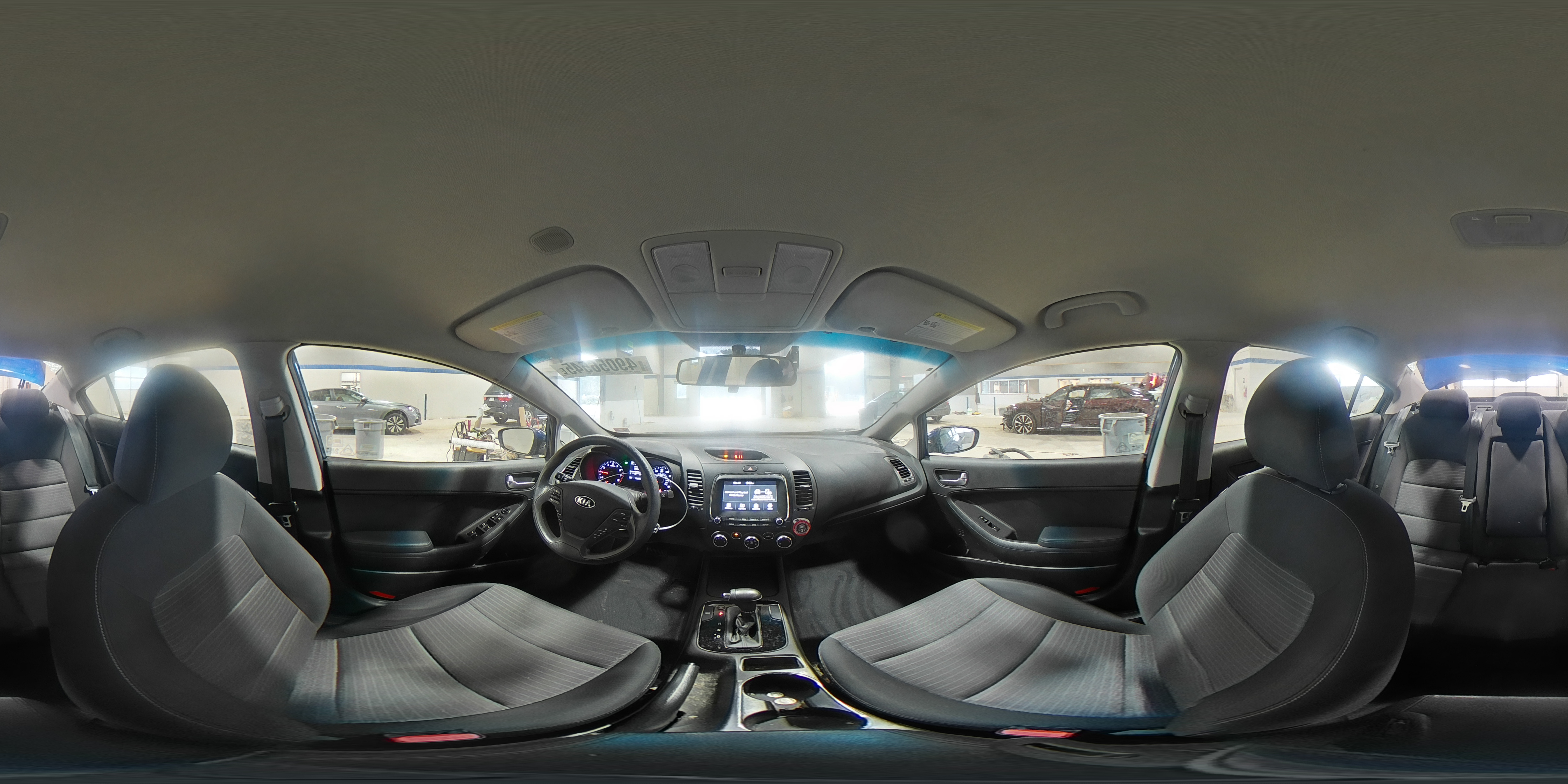 2018 Kia Forte - Image 13