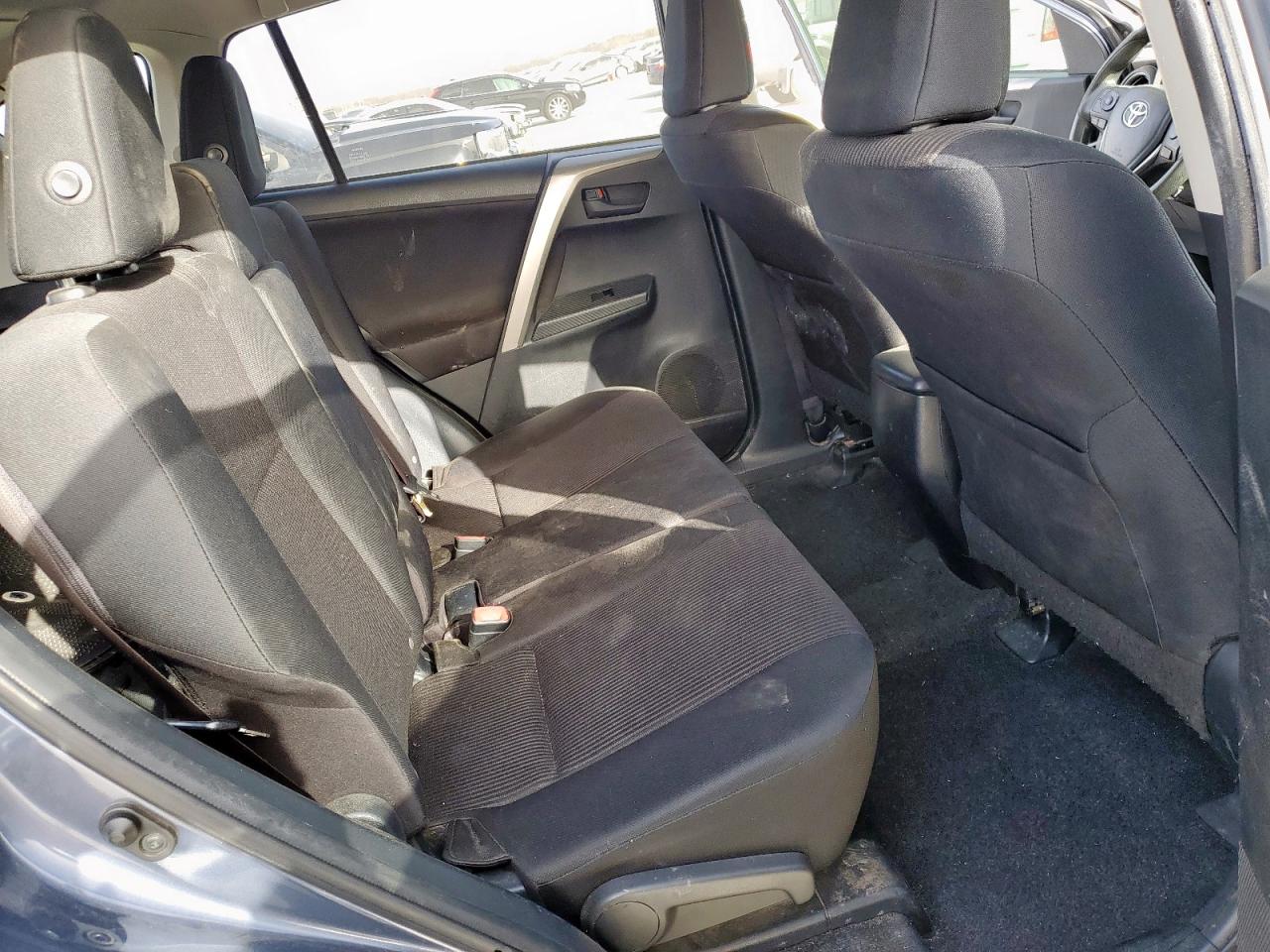 2014 Toyota RAV 4 - Image 11