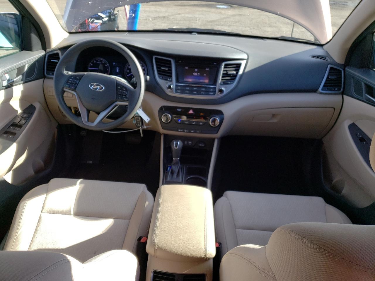 2017 Hyundai Tucson - Image 8