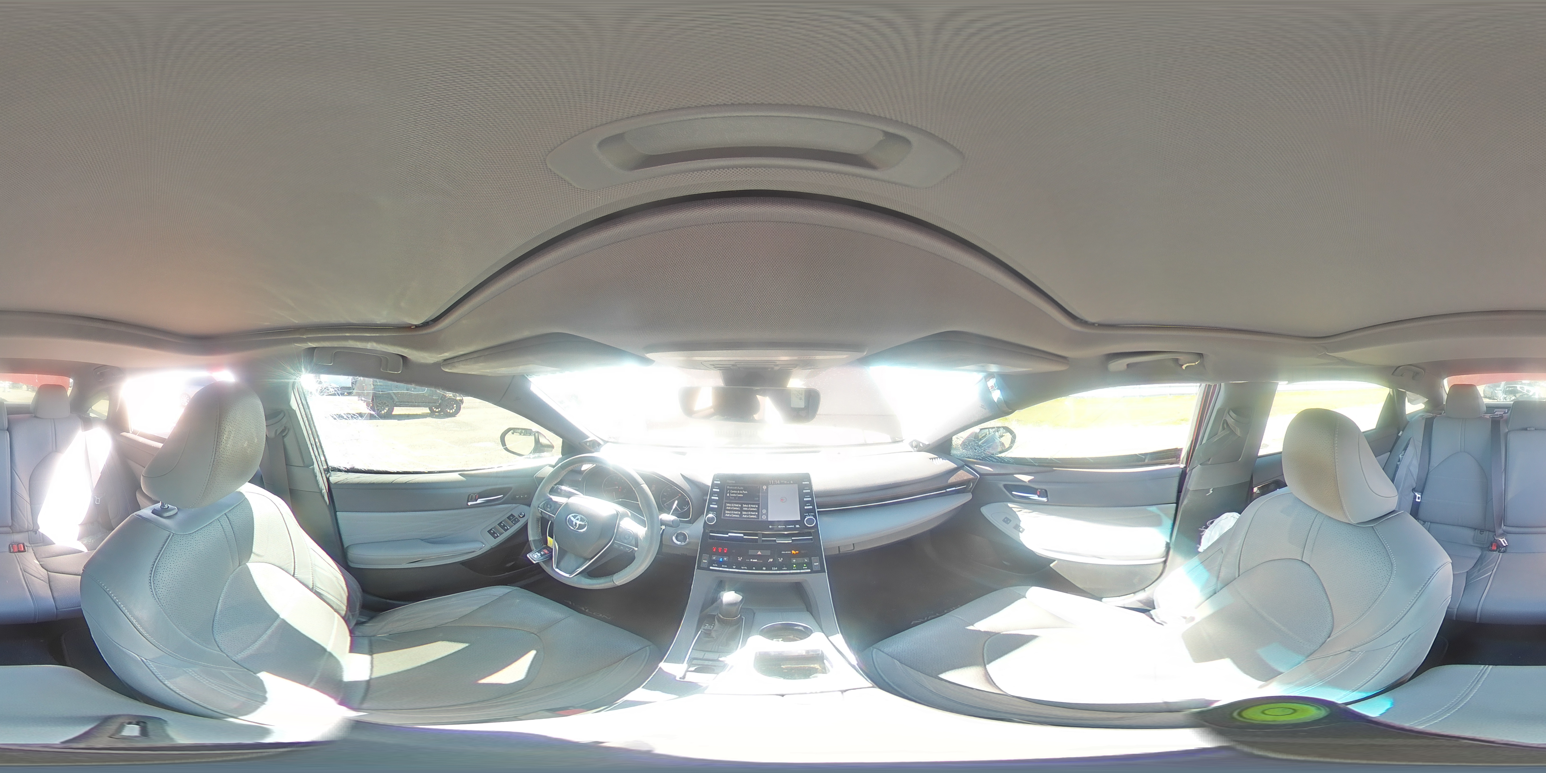 2019 Toyota Avalon - Image 13